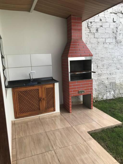 Casa Com 2 Quartos Agradaveis Com Ar Condicionado フォス・ド・イグアス エクステリア 写真